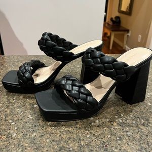 Black heel sandals